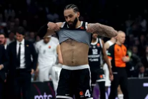 Νοκ άουτ για 4-6 εβδομάδες ο Ουάσινγκτον