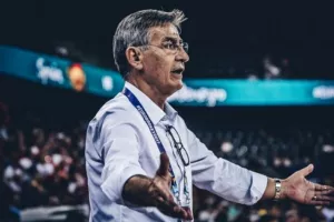 Ξέσπασμα για την απόλυση Ιβάνοβιτς