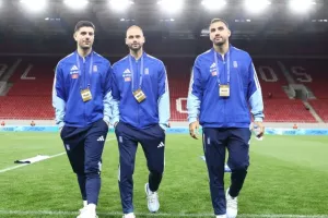 Τα πηγαδάκια των «αιωνίων»