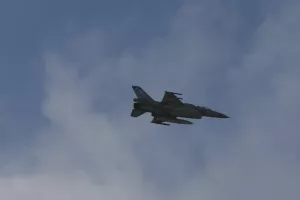 Τα ελληνικά F-16 αναχαίτισαν drones από τον Λίβανο λίγο πριν μπουν στην Κύπρο