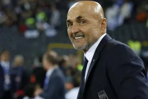 Θέλει να κρατήσει τον Σπαλέτι στον πάγκο της η Γιουβέντους