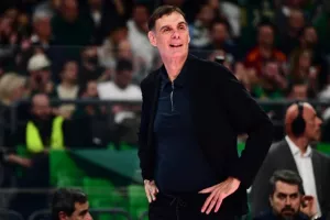 Μπαρτζώκας: «Αν δεν χαλαρώναμε στο τέλος θα κερδίζαμε με 20 πόντους διαφορά»