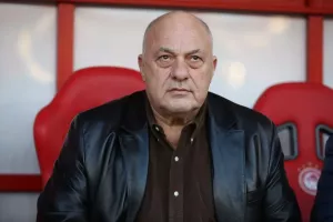Μπέος: “Αισθάνομαι ντροπή για τη διαιτησία, οι ‘μεγάλοι’ δεν χρειάζονται διαιτητές – Φιλιππινέζες για να κερδίσουν”