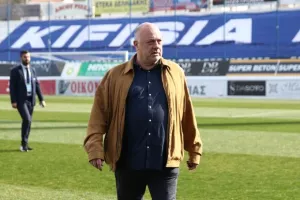 Μπέος σε παίκτες: «Θα γυρίσετε όλοι στον Βόλο με το ΚΤΕΛ!»