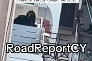 (ΒΙΝΤΕΟ) Η στιγμή που άντρας κρατάει μαχαίρι στο λαιμό μιας γυναίκας στη Λάρνακα