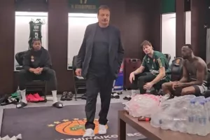 Αταμάν στα αποδυτήρια: «Αφιερωμένο στον Λεσόρ αυτό το ματς»