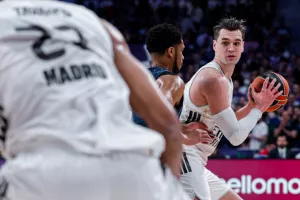 Βρήκε τις λύσεις κόντρα στην Εφές και «αγκαλιάζει» το πλεονέκτημα η Ρεάλ!