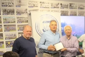 Ξεχωριστή βραδιά...Απόλλων (Φώτος)