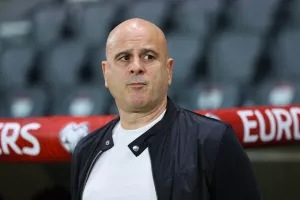 Τα...φλας στον Τιμούρ (Ανακοίνωση)
