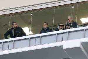 Έξτρα...Κίρζης