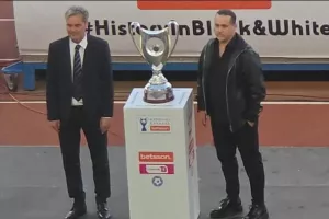 Τρόπαιο...με 2 παικταράδες