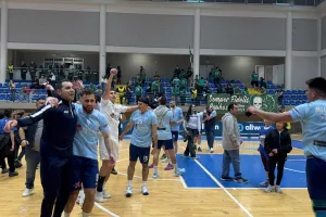 Ματς θρίλερ... και ΚΥΠΕΛΛΟΥΧΟΣ ο Παφιακός!