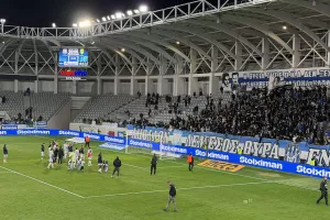 (Βίντεο kerkida) "Θρύλε... θρύλε... κύπελλο"