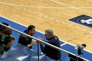 Ματς θρίλερ... και ΚΥΠΕΛΛΟΥΧΟΣ ο Παφιακός!