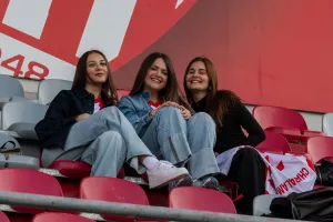 Ερυθρόλευκα χαμόγελα!