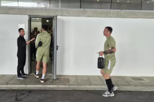 (Φώτος Kerkida) Η άφιξη της ΑΕΚ 