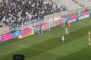 (Βίντεο) Μπροστά... με Μάρκες