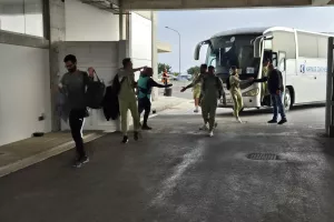 (Φώτος Kerkida) Η άφιξη της ΑΕΚ 