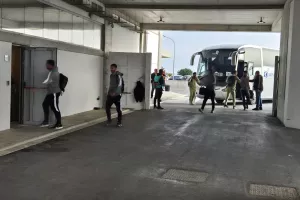 (Φώτος Kerkida) Η άφιξη της ΑΕΚ 