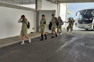 (Φώτος Kerkida) Η άφιξη της ΑΕΚ 
