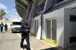(Φώτος Kerkida) Η άφιξη της ΑΕΛ