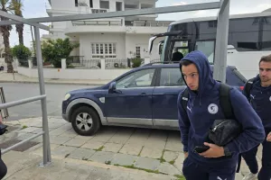 (Φώτος Kerkida) Άφιξη αποστολής