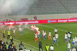 (Βίντεο kerkida) Απονομή και... πάρτι με φωτοβολίδες!
