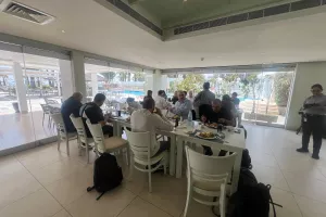 Παρέθεσε γεύμα