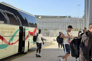 Φώτος kerkida από την άφιξη του ΑΠΟΕΛ