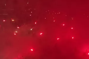 (BINTEO Kerkida/φώτος) Έκαναν τη νύχτα μέρα στην Πλατεία Ελευθερίας!