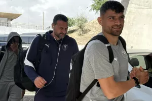 (Φώτος Kerkida) Έφτασε... η Πάφος
