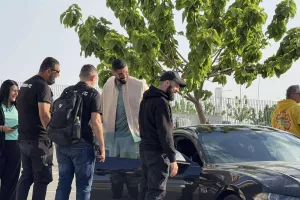(Βίντεο-Φώτος kerkida) Έπεσαν πάνω... στον Φαμπιάνο