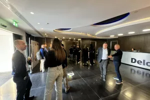 (Φώτος) Το Kerkida.net στην εκδήλωση της Deloitte - KOE