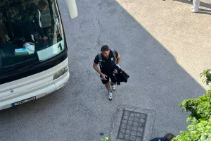 (Φώτος kerkida) Η άφιξη του Απόλλωνα