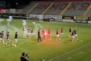 (Βίντεο/Φώτος kerkida) H απονομή στους Κυπελλούχους 