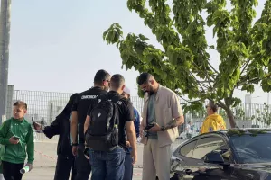 (Βίντεο-Φώτος kerkida) Έπεσαν πάνω... στον Φαμπιάνο
