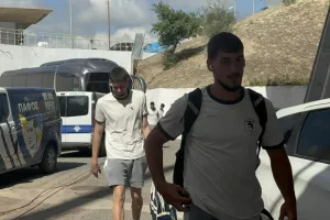 (Φώτος Kerkida) Έφτασε... η Πάφος