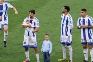 (Φώτος kerkida) Ξεχωριστή... είσοδος για Χρυσοστόμου