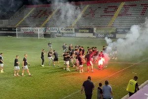 (Βίντεο/Φώτος kerkida) H απονομή στους Κυπελλούχους 