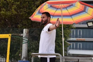Κυριαρχία και θέαμα στην άμμο