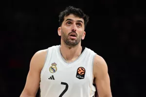 «Πρόταση ανανέωσης με μείωση αποδοχών από τη Ρεάλ Μαδρίτης στον Καμπάτσο»