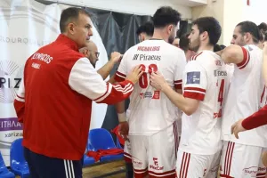 «Καθάρισε» τον Ιωνικό και έφυγε για τους τελικούς ο Ολυμπιακός