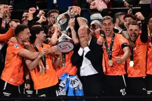 Τα...κοπέλια το σήκωσαν! (Φώτος)