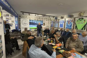 Ξεχωριστή βραδιά...Απόλλων (Φώτος)