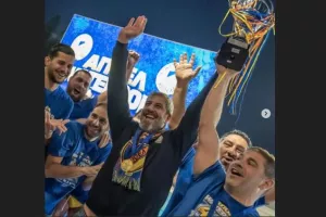 Πρωταθλητής ξανά το ΑΠΟΕΛ