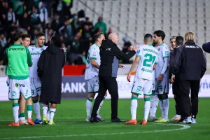 (ΒΙΝΤΕΟ Kerkida) "Ομόνοια Λαός Πρωτάθλημα" και παρατεταμένο χειροκρότημα!