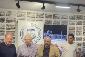 Ξεχωριστή βραδιά...Απόλλων (Φώτος)