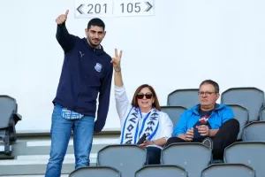 Εντυπωσιακή ατμόσφαιρα... ο κόσμος του Απόλλωνα