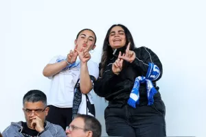 Εντυπωσιακή ατμόσφαιρα... ο κόσμος του Απόλλωνα