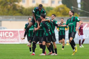 ΕΝΠ - Ολυμπιακός: Μαυροπράσινη... ανάσα με τριάρα!